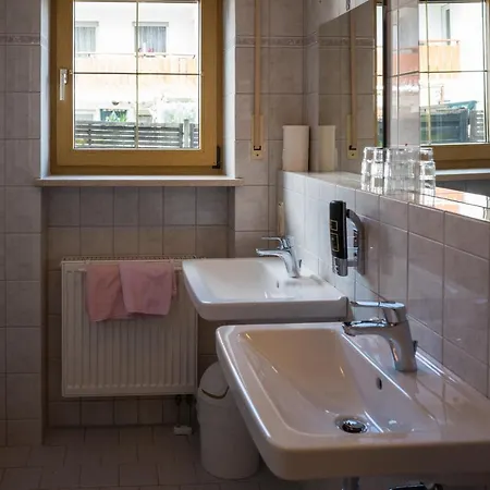 Διαμέρισμα 6- Ferienwohnung Chiemgauer Seenglueck Obing